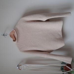 Cropped beige Zara sweater